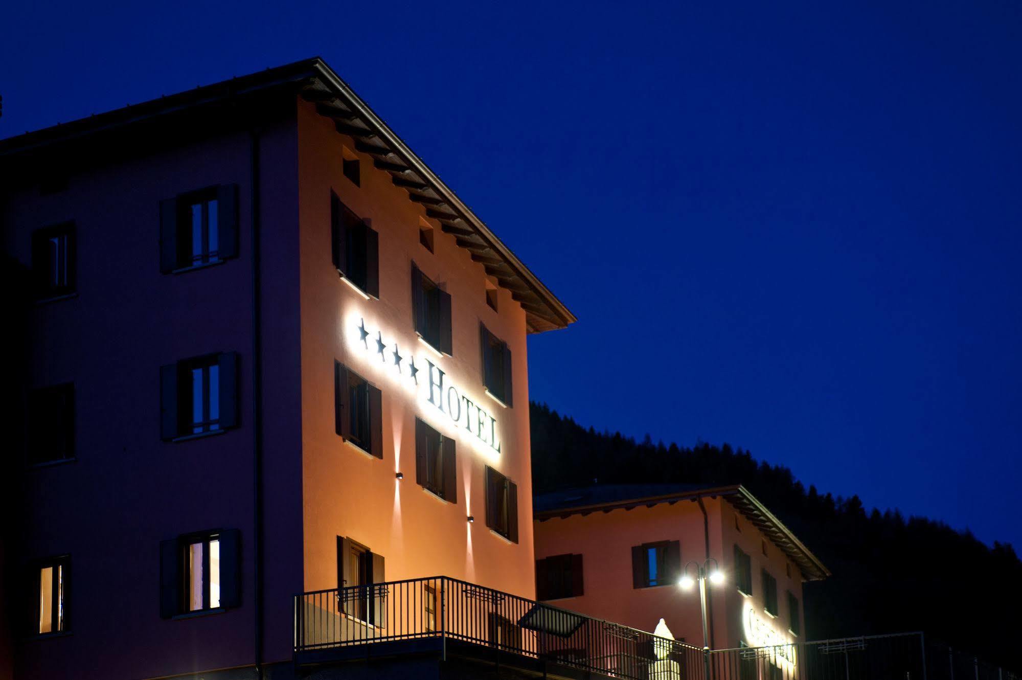 Garni Cristallo Hotel Ponte Di Legno
